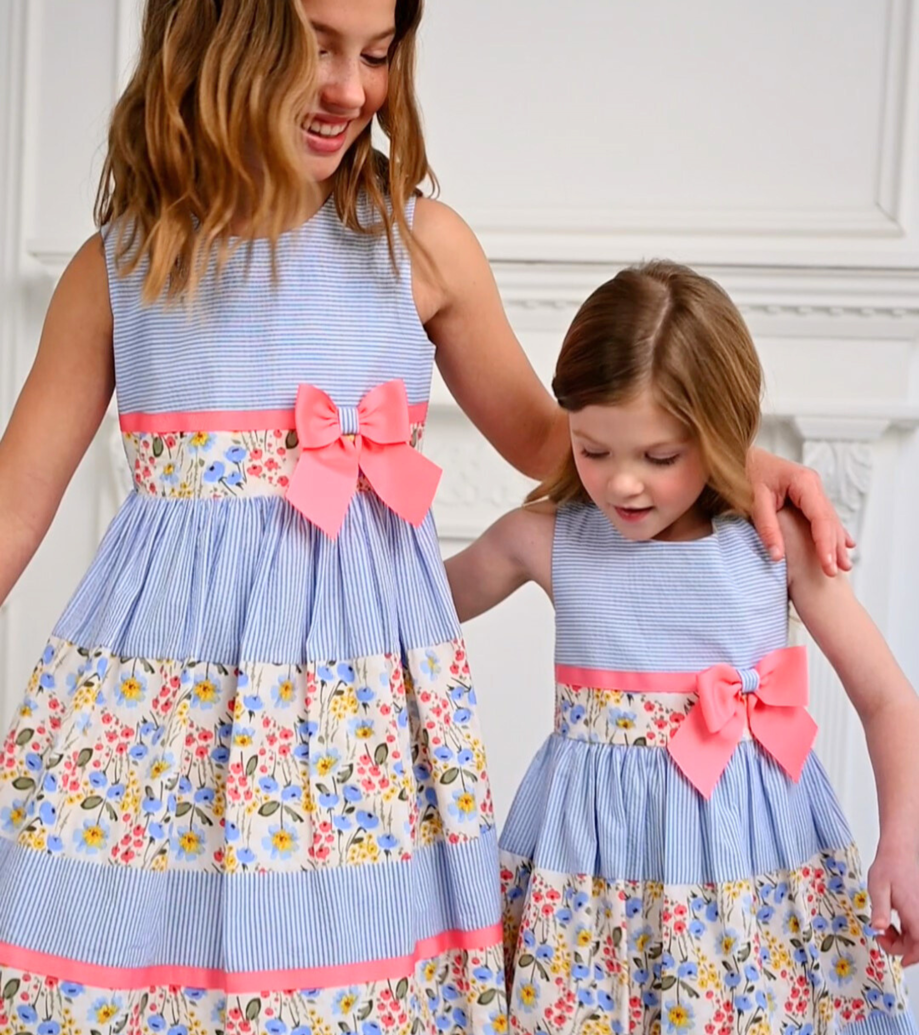 Matching Sister Dresses & Outfits